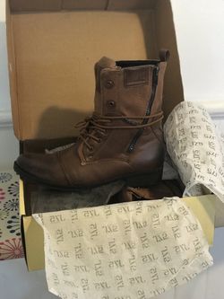 J75 boots
