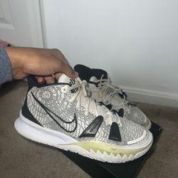 Kyrie 7 ‘Brooklyn Beats’