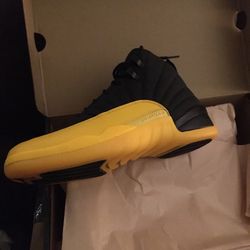 Nike Air Jordan 12 Retro University Gold/Black