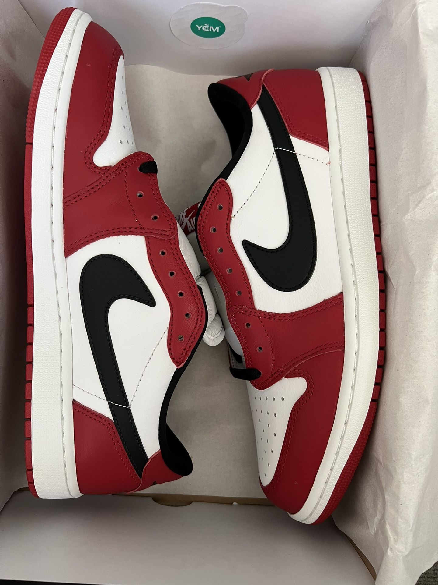 Jordan 1 Retro Low Chicago Size 11