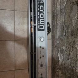 Crown 1200 Amp