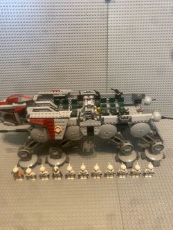 Lego Star Wars sets and minifigs