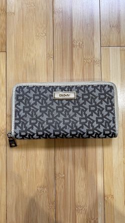 DKNY Wallet