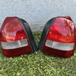 Honda Civic EK Hatchback tail lights