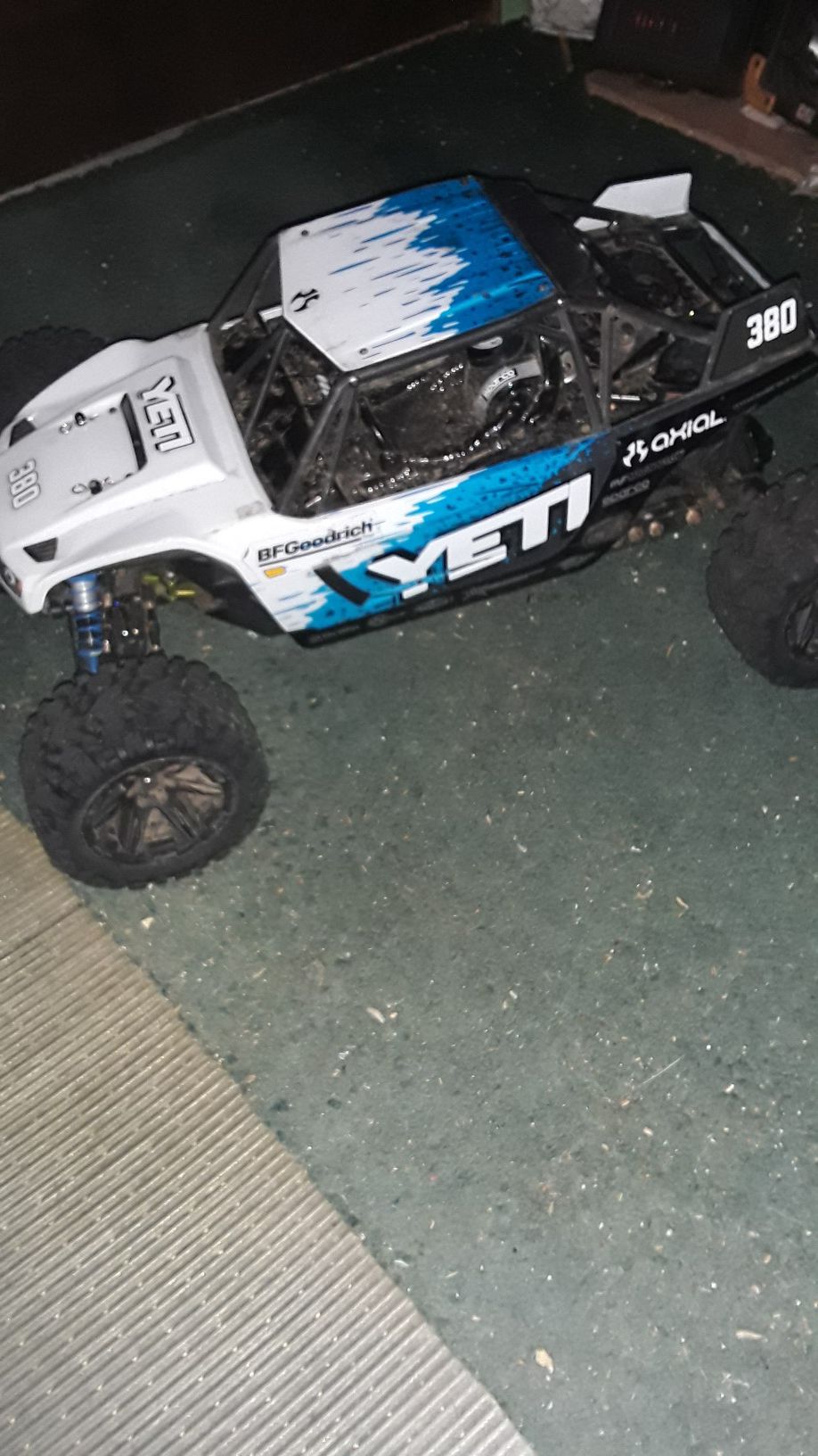 Axial yeti not brushless and not xl