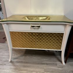 Italian Vanity Nea