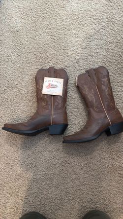 Women’s Justin Cowboy boots