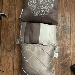 Accent Pillows