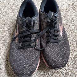Brooks Running Shoes Women’s Black Pink – Lightweight Trainers