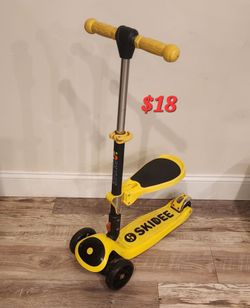 Scooter w seat