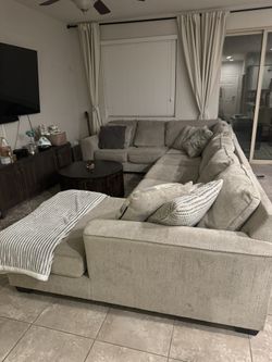 Large sectional Modern deep seat Grey Couch