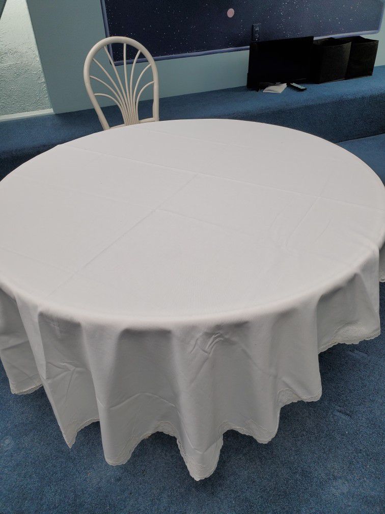 Vintage Oval White Table Cloth, Lace Edges