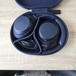 Sony WH-1000XM4 Wireless Premium Noise Canceling Headphones | Blue