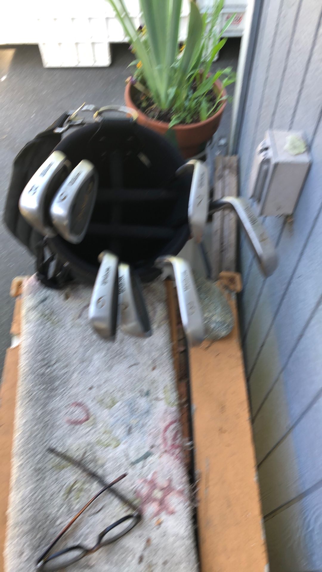 Wilson golf clubs and bag