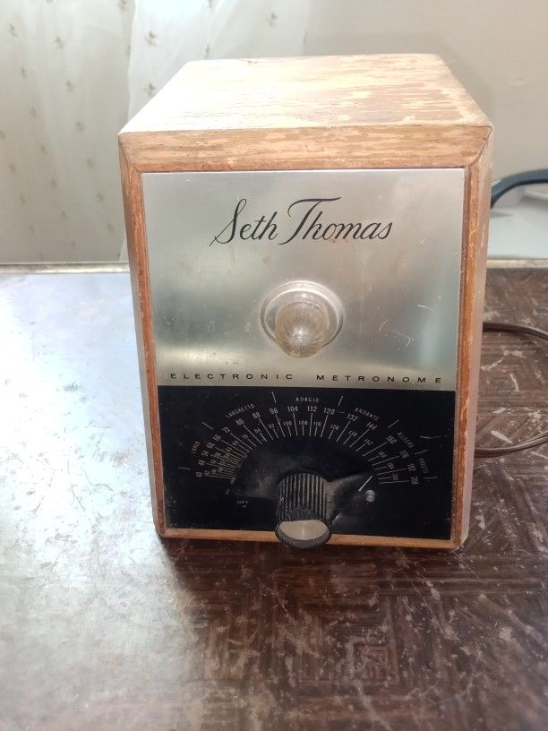 Vintage Seth Thomas Electric Metronome