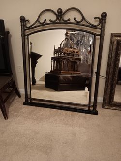Beautiful Beveled Edge Mirror 4ft X 5ft $125