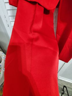 Two-piece formal suit, available in two sizes, L and L