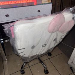 Hello Kitty Impression Chair