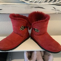 UGG Bailey Gold Mariko Boots size 10
