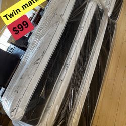 Twin Size Pillow Top Mattress 