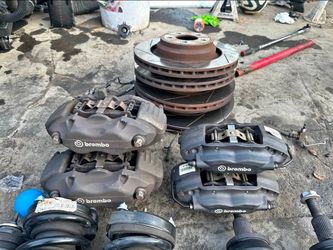 Dodge Charger Srt 4 Piston Brembo Brakes Set