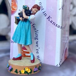 Enesco Wizard of Oz Dorothy & Toto Figurine approx. 4.8" with Original Box