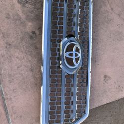 Parrilla Tacoma 2018