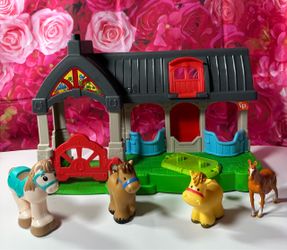 Fisher-Price Little People Friendly Horses Stable