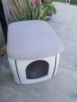 Dog house