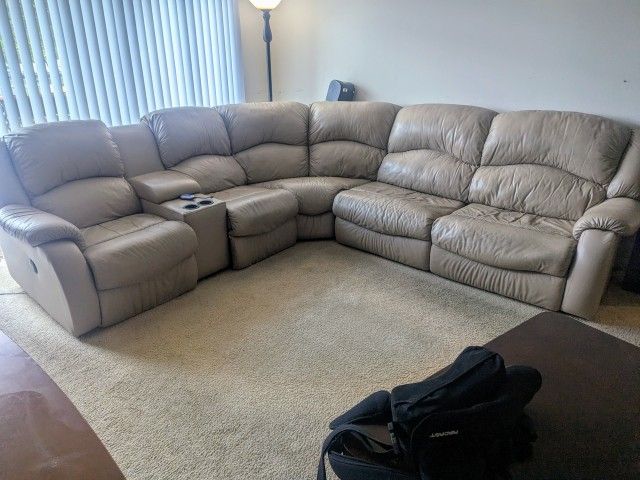 Paliser Sectional Sofa With Sleeper And Powered Recliners