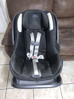 Chicco KeyFit 35 Infant Car Seat