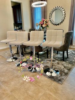 Bar Stools Clearance $49 Each New in The Box White Barstools Swivel Adjustable Dinning Chairs