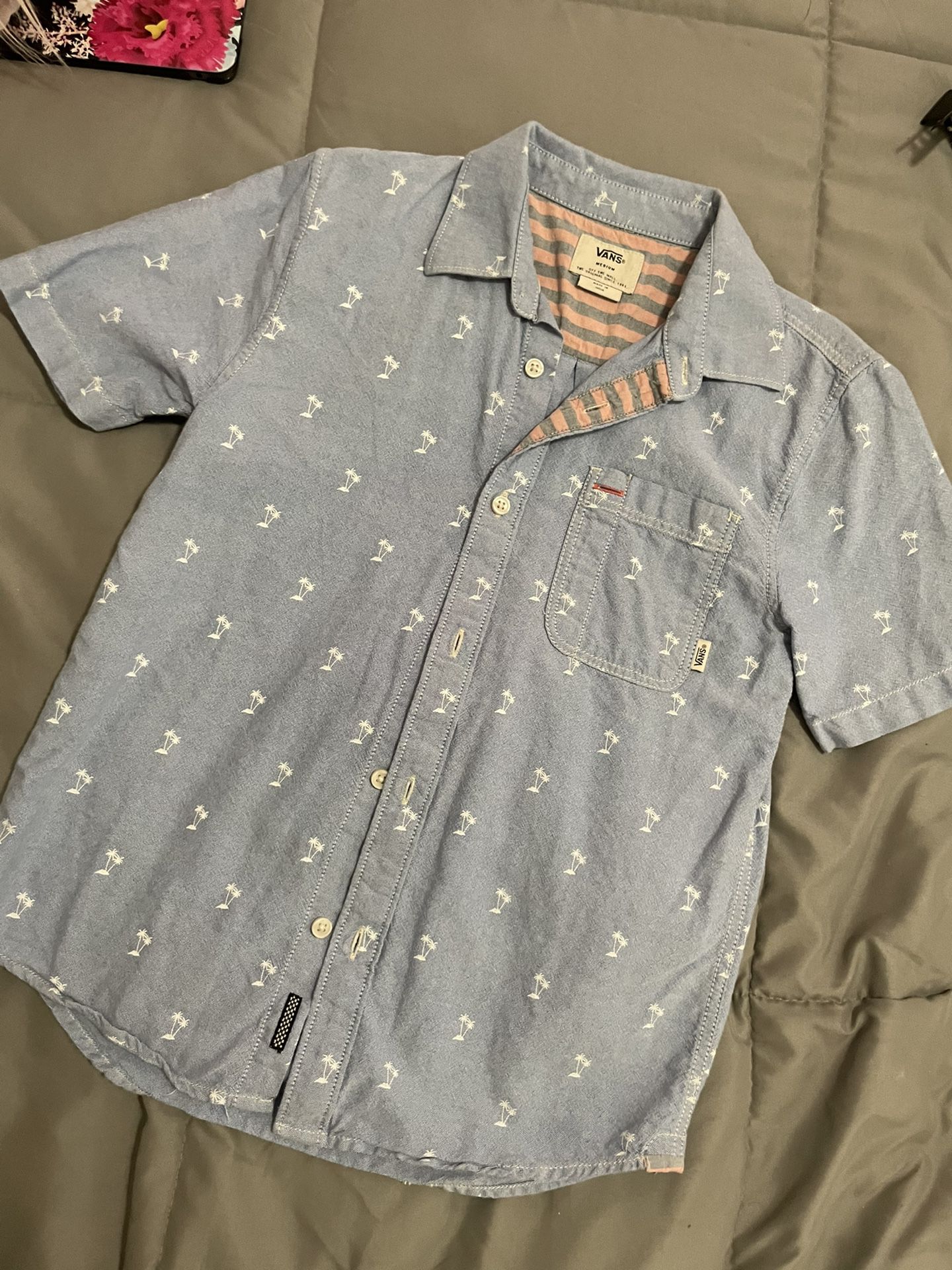 Vans Boys Button Up Like New Size m