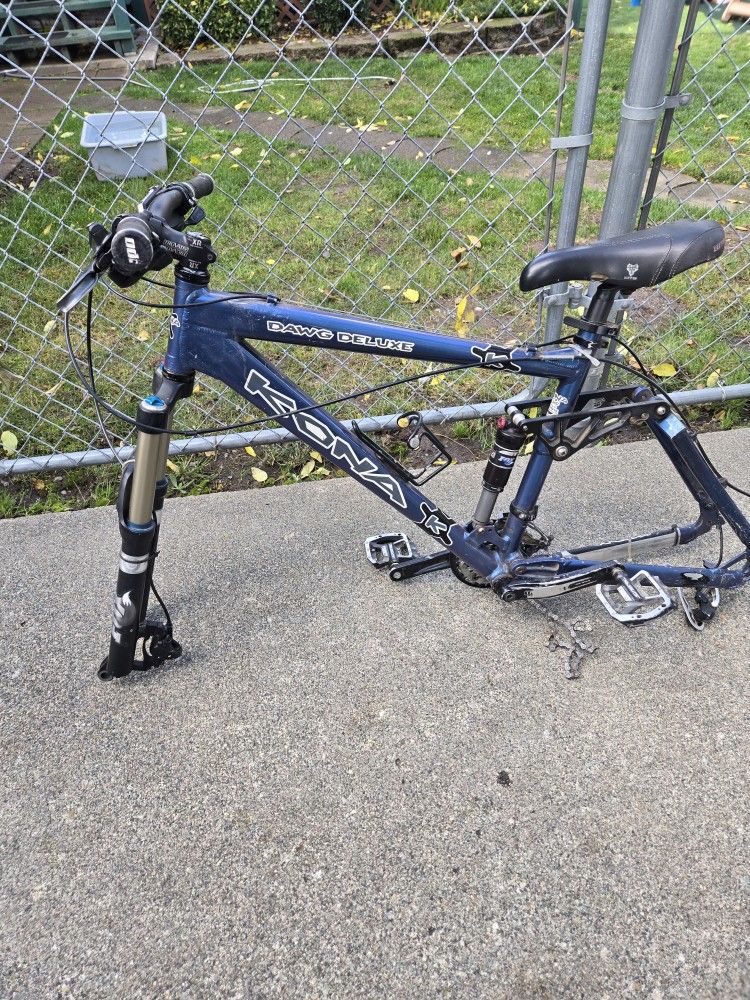 BIKE PARTS-DAWG DELUXE 