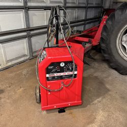 New Lincoln Ac/Dc Welder With Wheel Kit