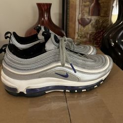 Nike Airmax Size 7y Or 8.5 Women