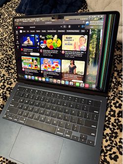Apple MacBook Air M2
