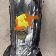 2016 MITSHIBISHI OUTLANDER DRIVER SIDE HEADLIGHT