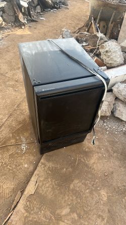 U-Line Ice Maker