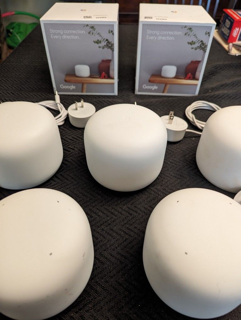 Nest WiFi Mesh Network (3 Routers and 2 Points)