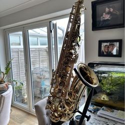 Earlhann saxophone  
