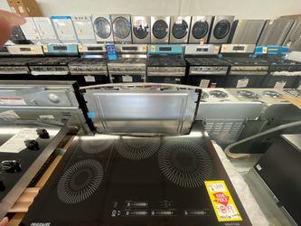 Frigidaire Induction Cooktop 30” Brand New