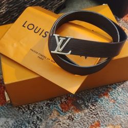 Luis Vuitton Mens Belt 