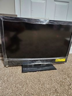 Magnavox Flat Screen TV with Stand 32" NOT A SMART TV