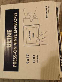 Uline Press-On Vinyl Envelopes (9 x 12"), model S-7152 50 count