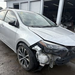 2019 Toyota Corolla Se 1.8L For Parts