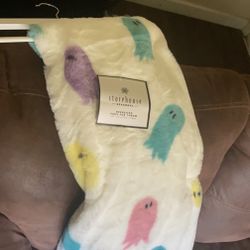 Ghost Blanket