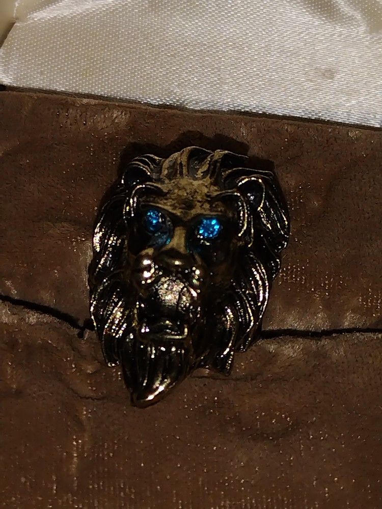 Tibetan Silver Lions Head Ring
