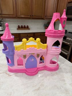 Fisher Price Little People Disney Princess Musical Dancing Palace Castle