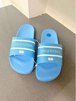 Soccer Argentina slides sandals size 10